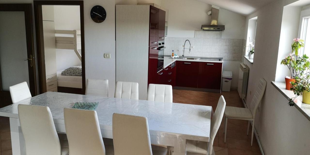 Apartma Ceh Gabrovica pri Črnem Kalu المظهر الخارجي الصورة